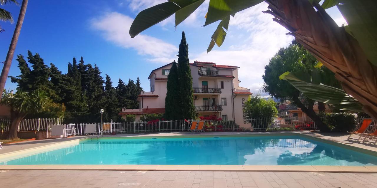Oleandro Aparthotel