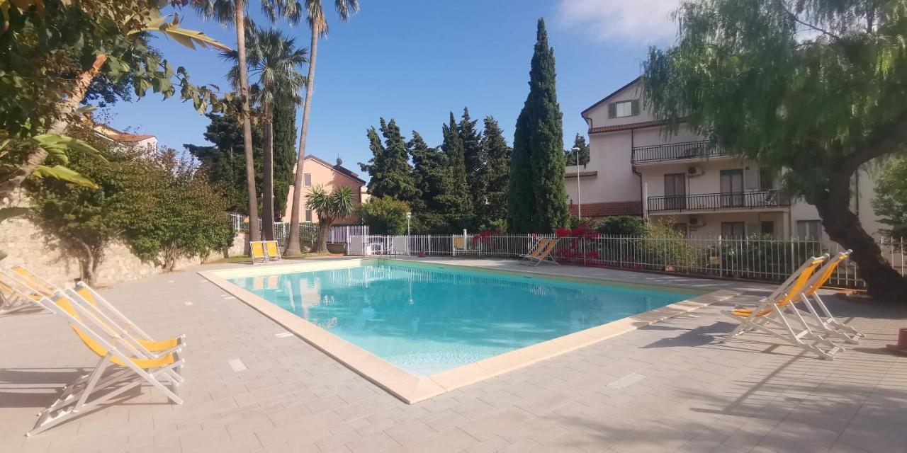 Oleandro Aparthotel