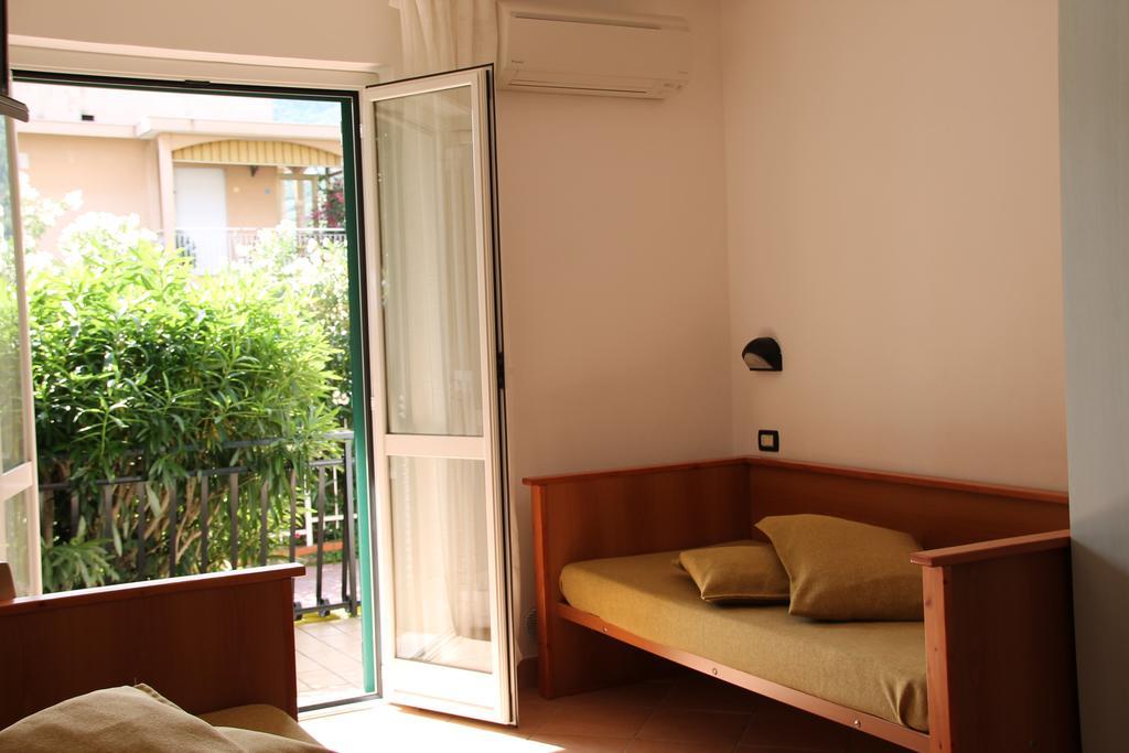 Oleandro Aparthotel 3*