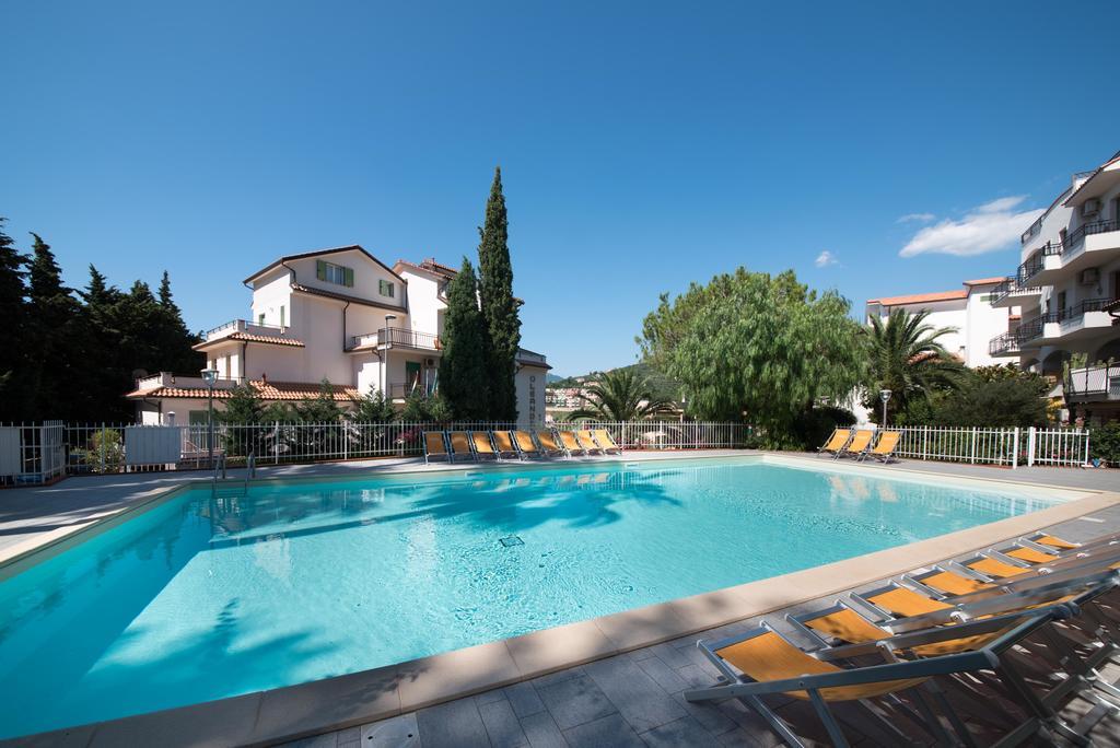 Oleandro Aparthotel Pietra Ligure