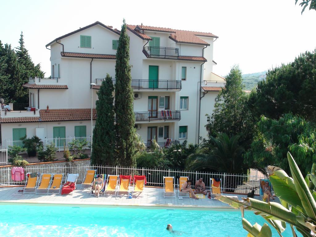 Oleandro 3* Pietra Ligure