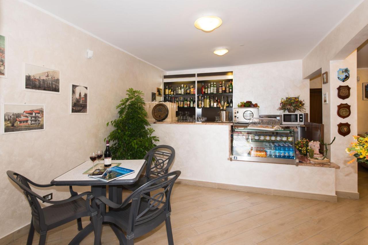 Aparthotel Oleandro Pietra Ligure