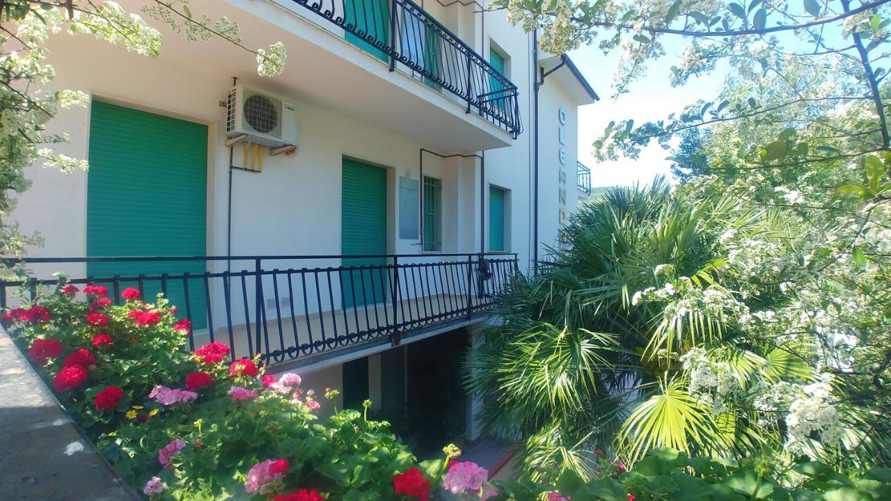 Oleandro Aparthotel 3*